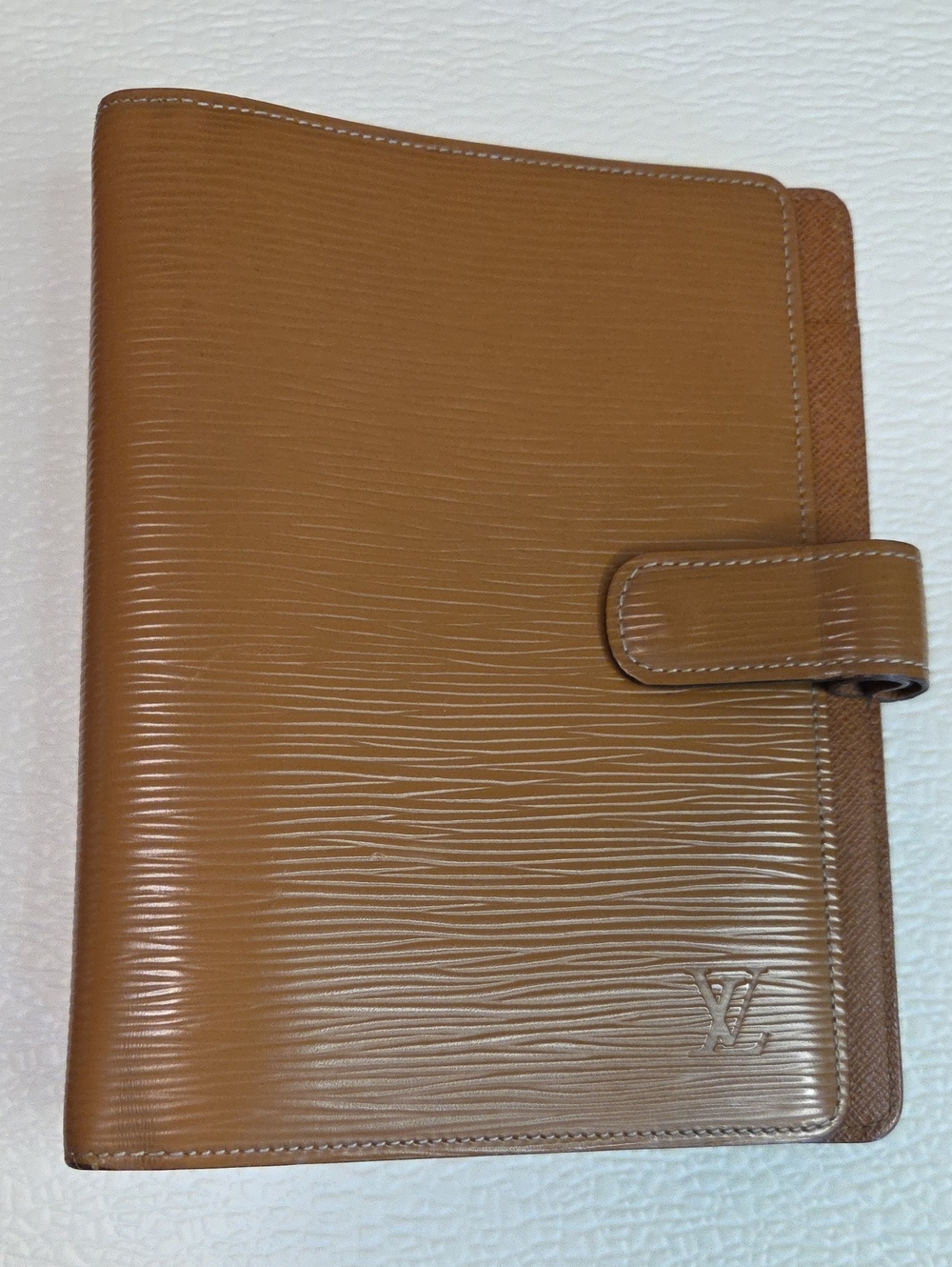 Authentic Louis Vuitton Brown Epi Agenda Cover SP1097